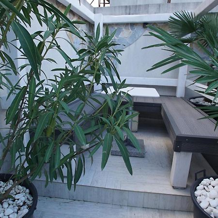 Penthouse Stoliv New Spa-Pool Villa Is Located 5M From The Sea, Exclusive Terrace,Private Jetty Wih Sunbeds, Pebble Beach, Secluded Location Total Area 375M2 At Your Disposal Котор Екстериор снимка