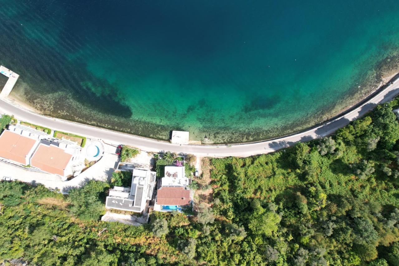 Penthouse Stoliv New Spa-Pool Villa Is Located 5M From The Sea, Exclusive Terrace,Private Jetty Wih Sunbeds, Pebble Beach, Secluded Location Total Area 375M2 At Your Disposal Котор Екстериор снимка
