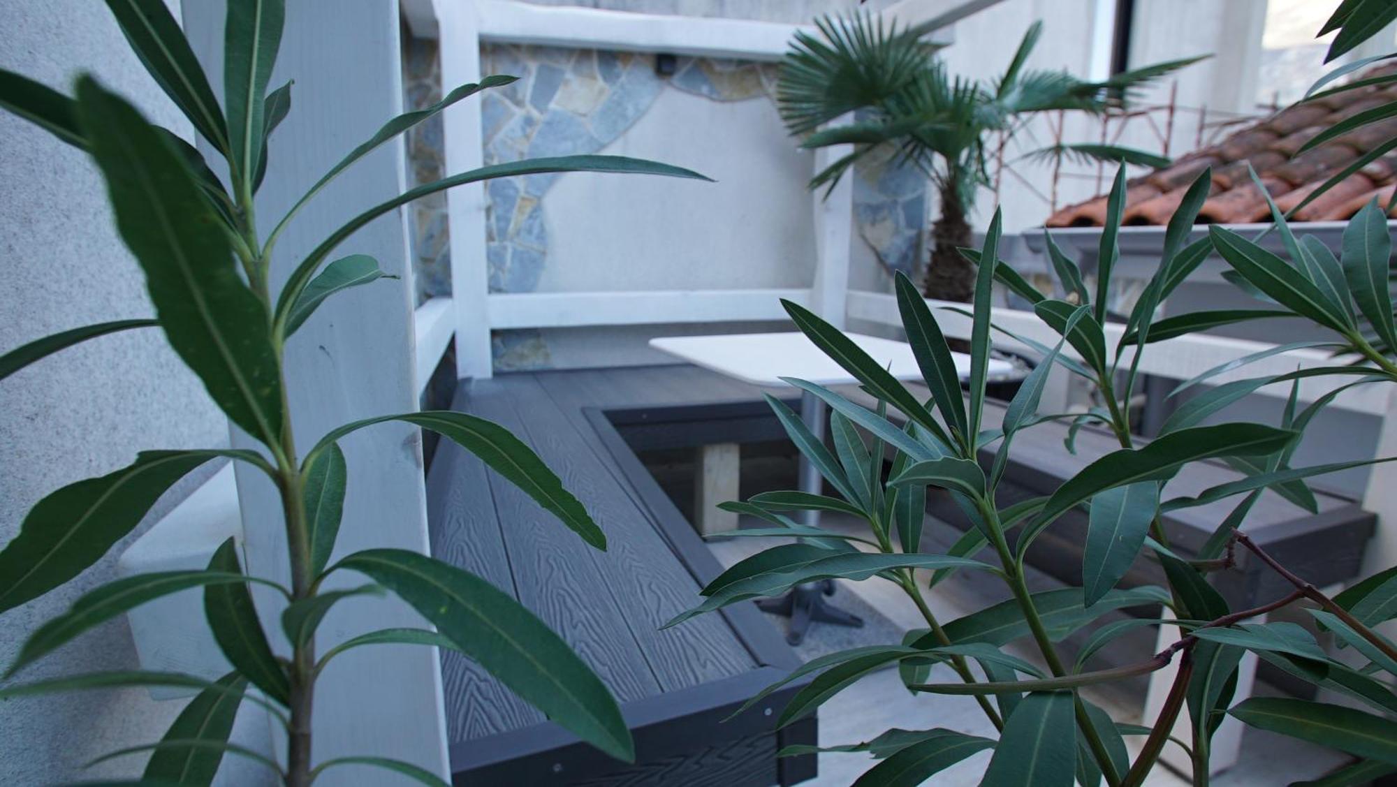Penthouse Stoliv New Spa-Pool Villa Is Located 5M From The Sea, Exclusive Terrace,Private Jetty Wih Sunbeds, Pebble Beach, Secluded Location Total Area 375M2 At Your Disposal Котор Екстериор снимка